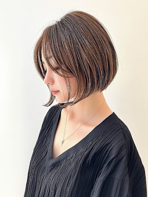 ショート 丸みボブ 顔周り 髪質改善 アッシュカラー 30代