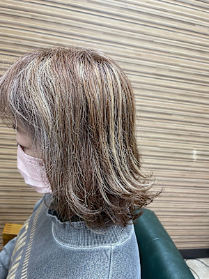 【人気】白髪ぼかしハイライト