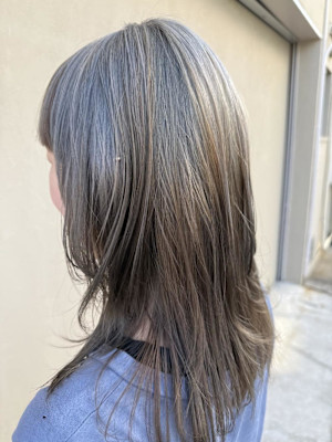 グレージュ×デザインカラー