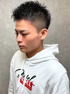 スパイキーショート 刈り上げ 黒髪ショート ビジネス 20代