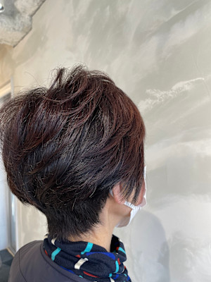 ザクロカラー×エレガントショート