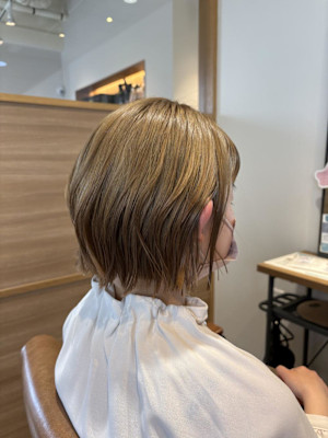 スプリングベージュ