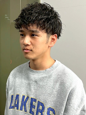 ツイストスパイラルパーマ 束感 ツーブロック メンズパーマ