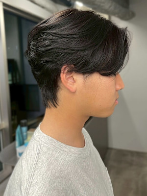 カルマパーマ 毛流れパーマ 韓国ヘア 20代 センターパート