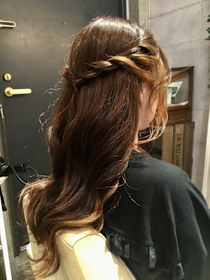 アレンジすると可愛さUP×インナーカラーオレンジベージュ♪