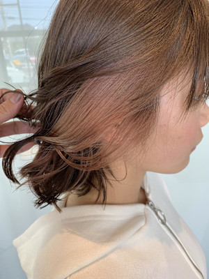 イヤリングカラー×ピンクベージュ