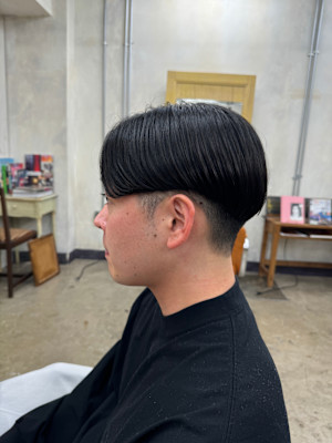 ツーブロックセンターパート