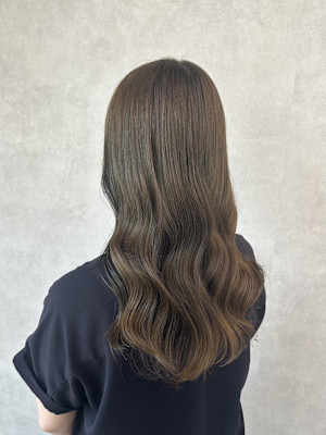 miu＆有野ひかり ブリーチなしオリーブカラー