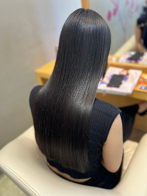 【髪にドラマを。】憧れの美髪に！髪質改善ストレートで天使の輪