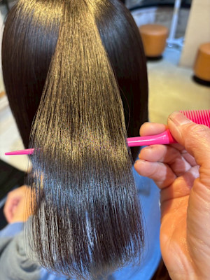 ROMA銀座★ クセうねりに悩んでいる方にオススメストレート