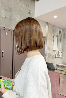 酸性ストレート　ボブ