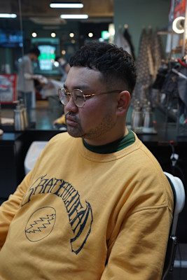 クロップ×アイロンパーマ