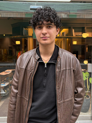 【波巻き×韓国風】メンズの王道マッシュパーマスタイル！