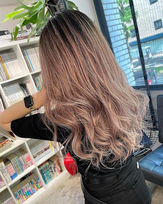 ピンクベージュ/シャドールーツ/ケアブリーチ/ガーリー