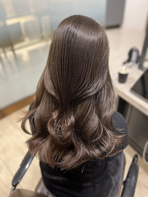 Mako マロンベージュ 透明感 ブリーチなし ヘアカラー