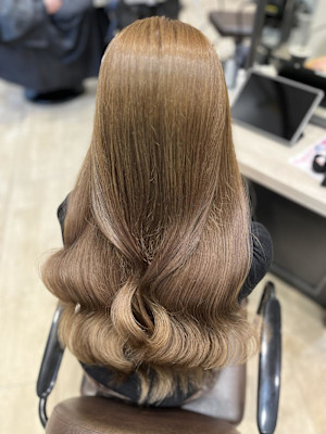 Mako ハニーベージュ ブリーチなし 透明感 ヘアカラー