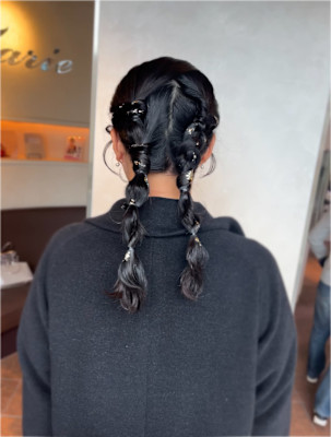 ~タイトツインアレンジ~ちょっと個性的にシンプルなスタイル