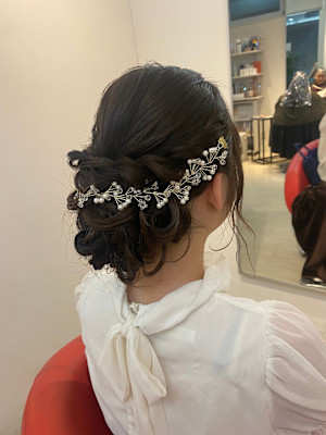 ローシニヨン/ヘアアレンジ/お呼ばれ