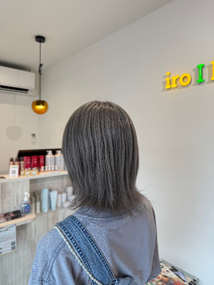 デザインカラー　シルバーグレー