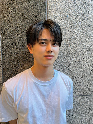 【清潔感No.1】王道センターパートで好印象メンズスタイル！