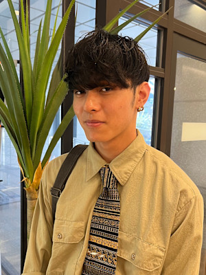 【おしゃれ感＋清潔感】大人メンズの“くしゃっとマッシュ”