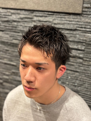 ナチュラルスパイキーパーマ