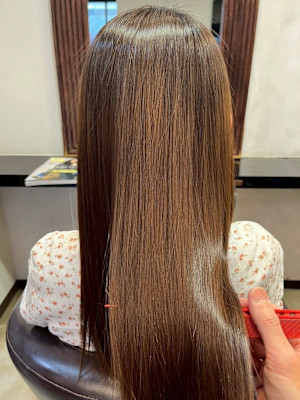 髪質改善/ 縮毛矯正/ 酸熱ストレート/白髪染め/ 赤羽