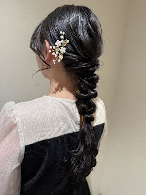 編み下ろしヘアアレンジ