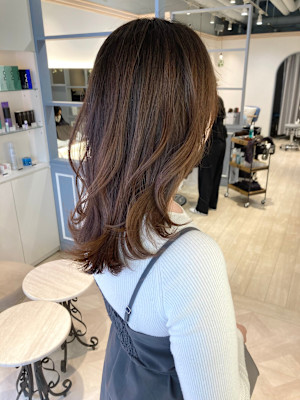 大人気イルミナアースカラーミディアムレイヤー赤羽美容室