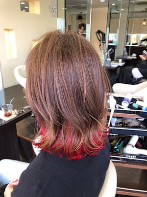 インナーカラーピンク／イヤリングカラーピンク