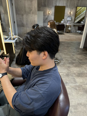 『メンズスタイル』　軽さのあるマッシュ