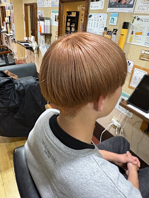 ベージュカラー