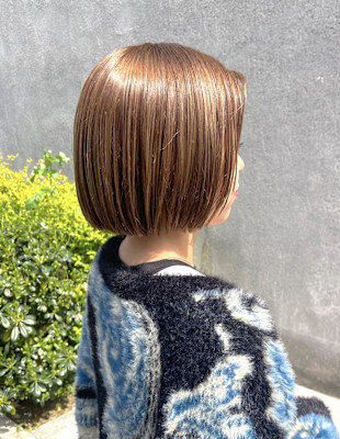 ナチュラルベージュミニボブ