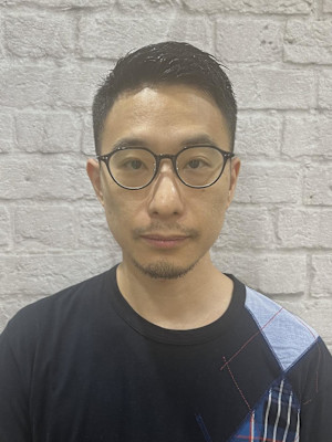 メンズ／ベリーショート／刈り上げ／アップバング