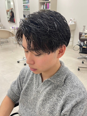 ニュアンスフェザーパーマ＆センターパート/大通個室サロン