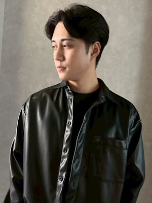 センターパート アップバング ツーブロック メンズパーマ