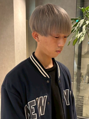 ブロンドカラー マッシュショート ブリーチ ハイトーン 艶髪