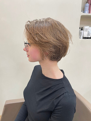 レイヤーショートボブ　