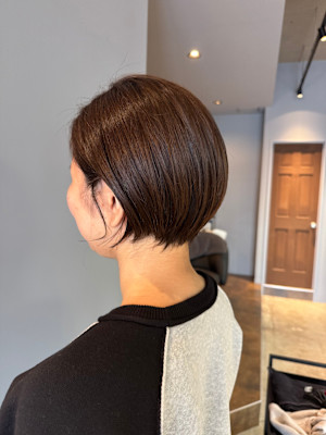 大人カジュアルなゆるふわショート