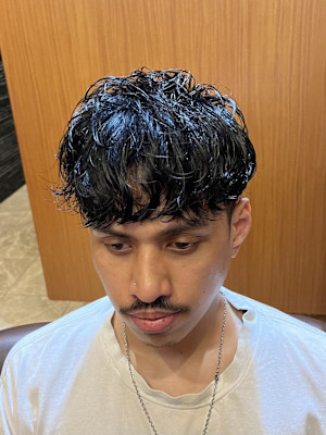 銀座　理容室　前下がりメンズパーマ