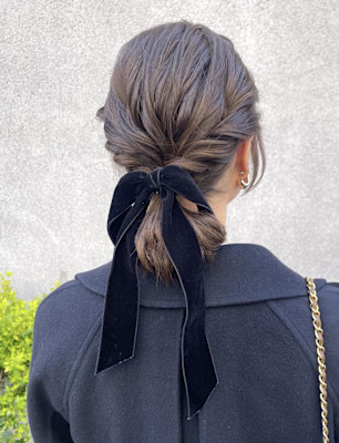 ミディアムポニーテールアレンジ