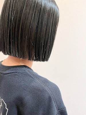 ボブ×ダークカーキーアッシュ