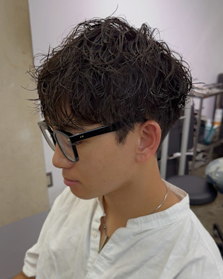 kisaiBUZZ 岬 　メンズツイストシャドウパーマ