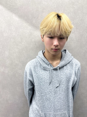 抜きっぱなしブロンド×アイドルリーフカット/札幌個室サロン