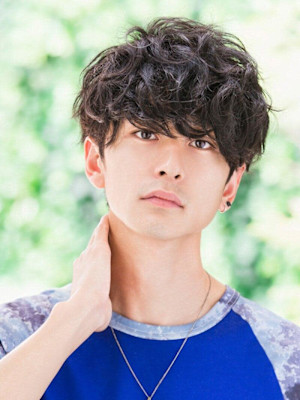 ラフウェーブマッシュ＃グランジサイドパートツーブロック