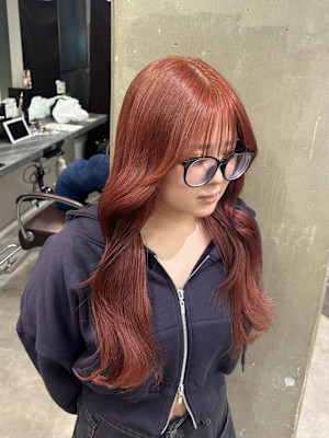 miu＆有野ひかり ブリーチありカシスオレンジカラー