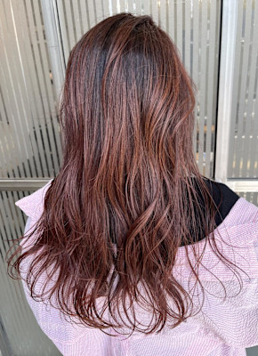 チェリーレッド