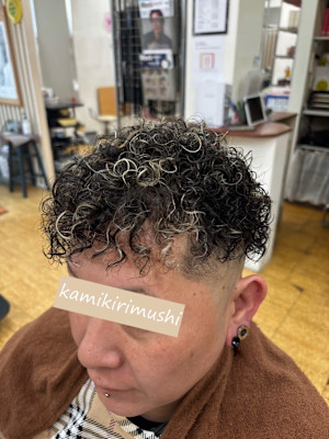 スパイラルパーマ