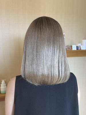 艶とハイトーンを両立☆EMUのダブルカラー