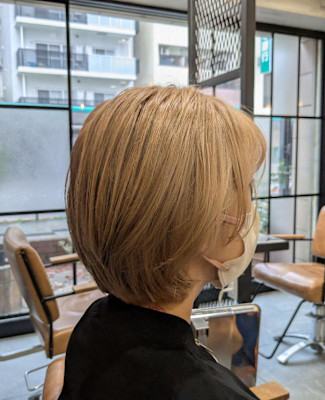 【SHIANみなと】ブリーチカラー